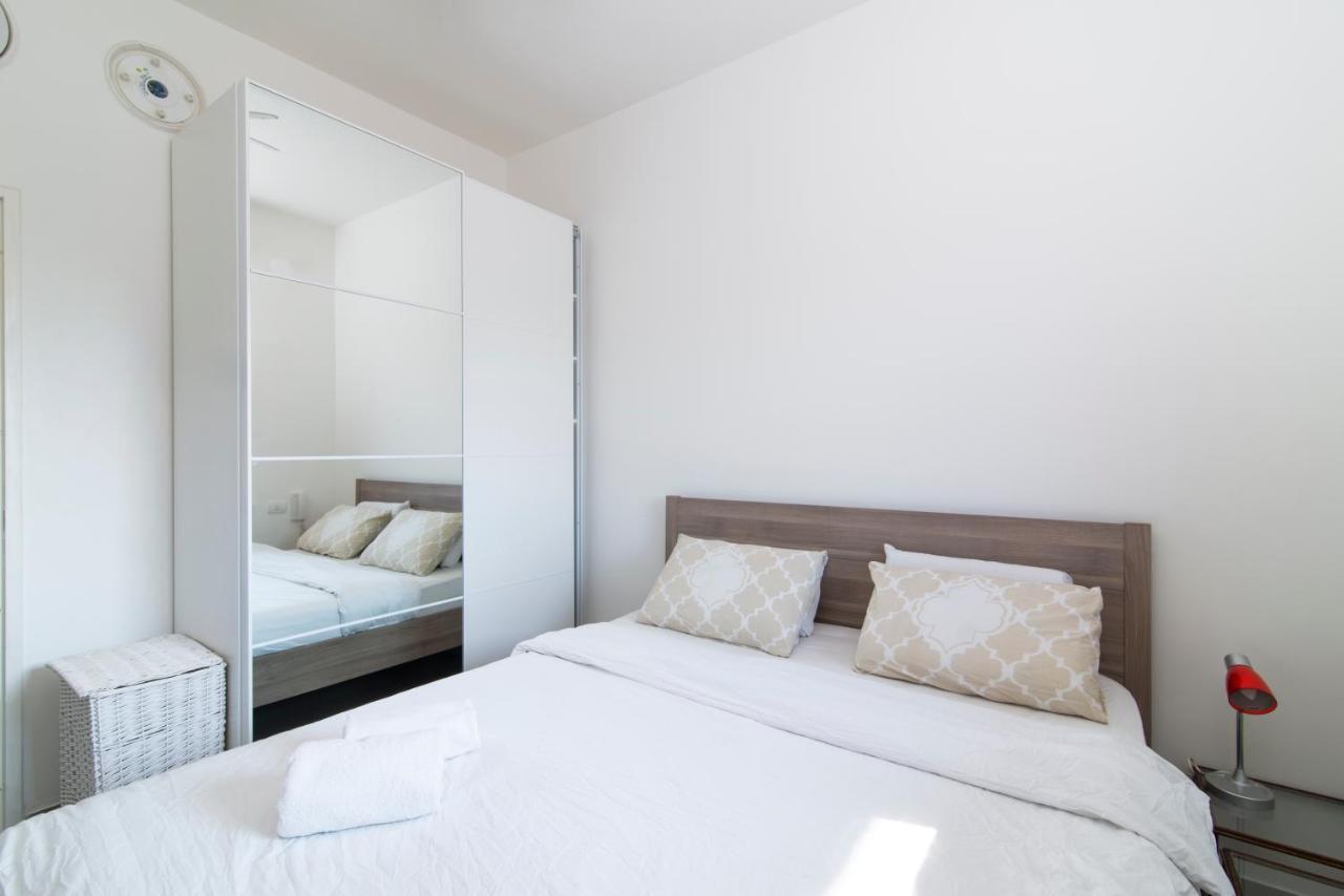 Hilton Bay Apartment With The Shelter Tel Aviv Ngoại thất bức ảnh